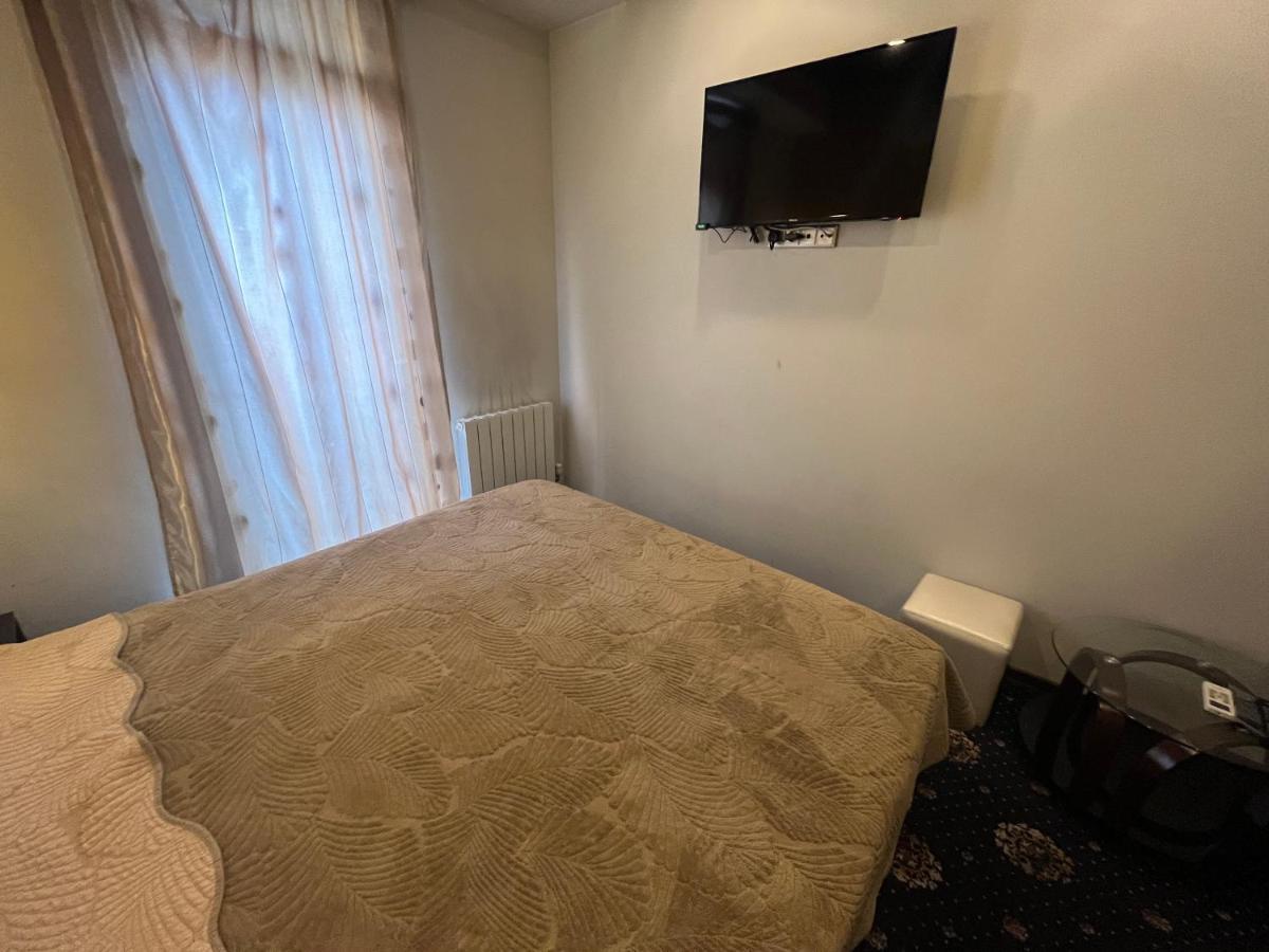 Hotel New Royal ティビリシ エクステリア 写真