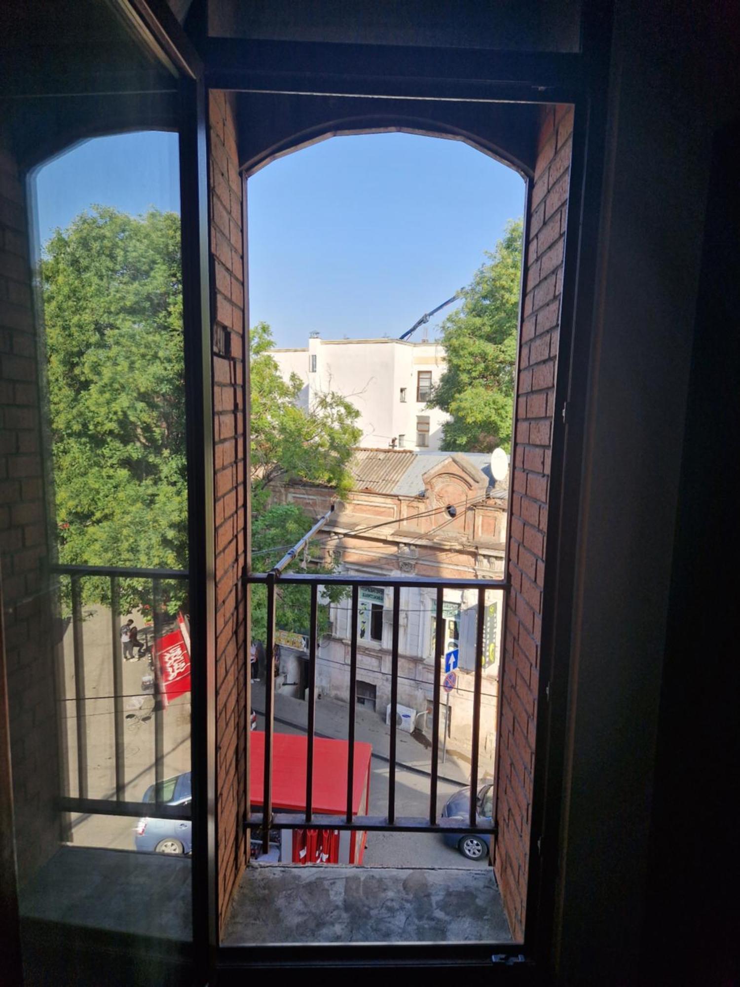 Hotel New Royal ティビリシ エクステリア 写真